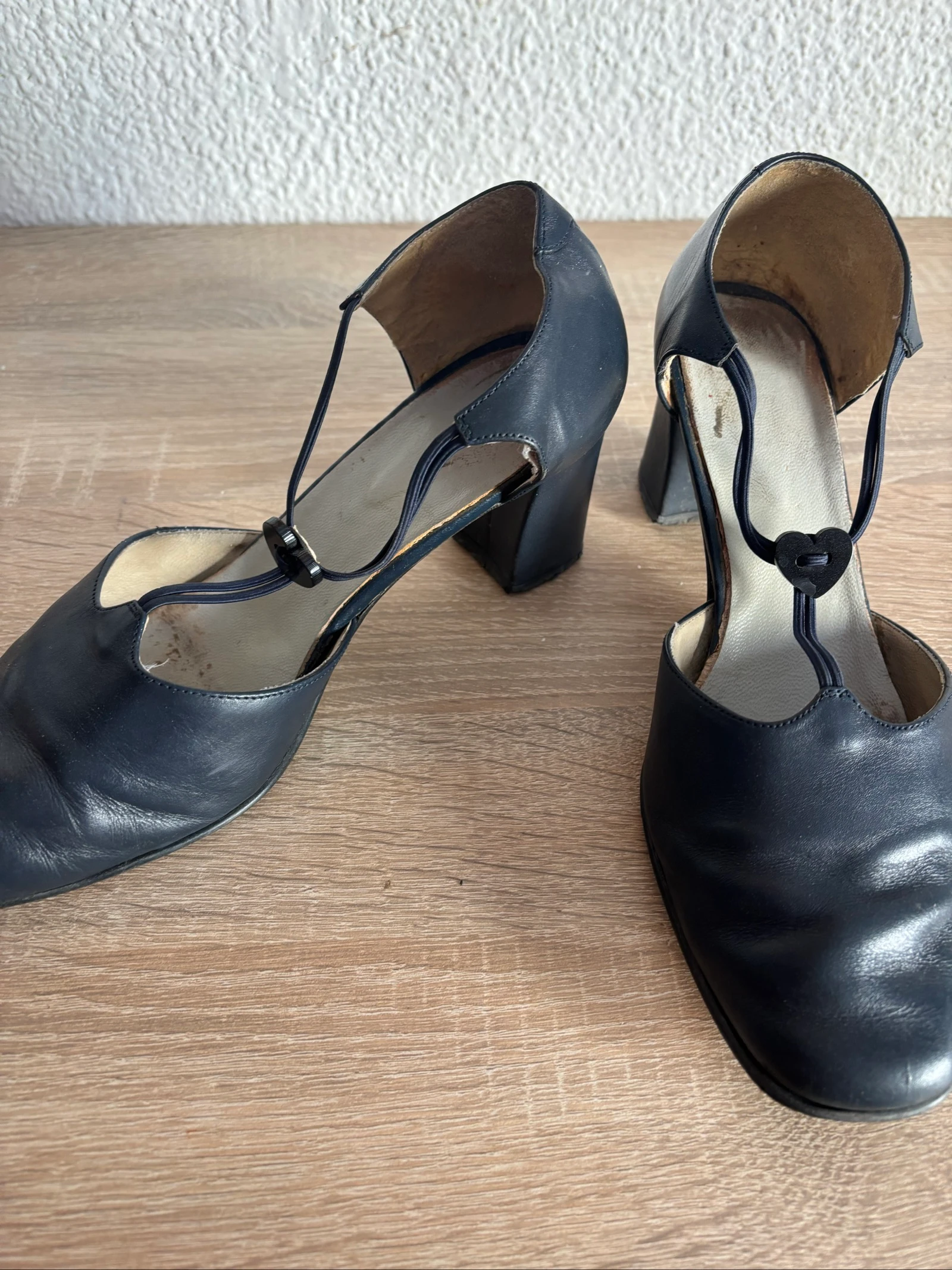 Black Heels – photo 2